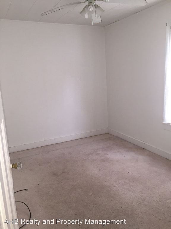 Foto del edificio - 3 br, 1 bath House - 1104 West Webb