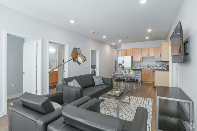 4BR, 2BA - 1,018SF - Lancaster Apartments