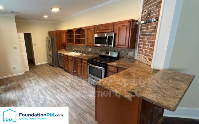 Building Photo - 2494 Princeton Ave