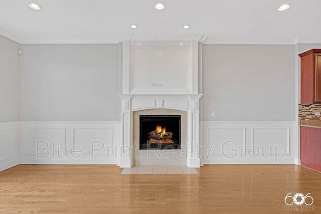 Building Photo - 5406 S Indiana Ave