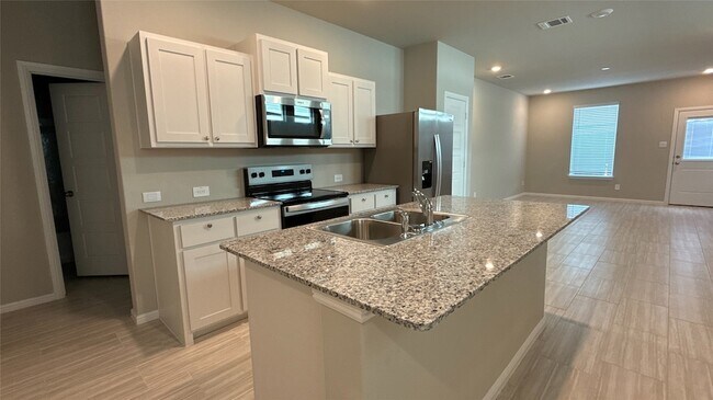 Foto del edificio - 3025 Pecan Farm Ln