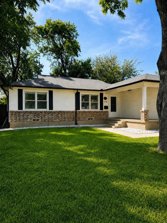 Building Photo - 1110 Valley Vista Dr