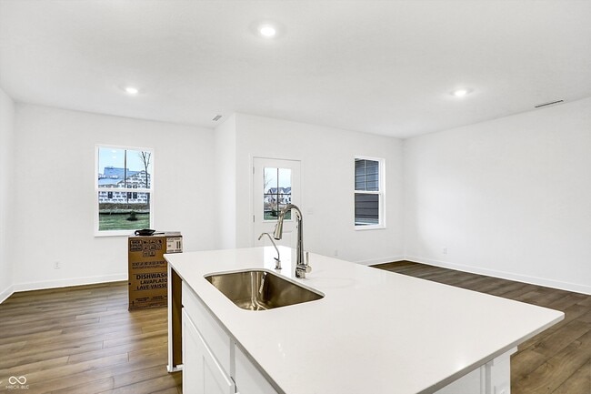 Foto del edificio - 17333 Gibbons Pl