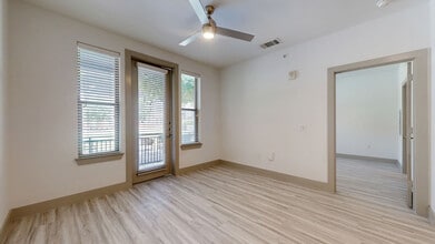 Interior Photo - The Canal