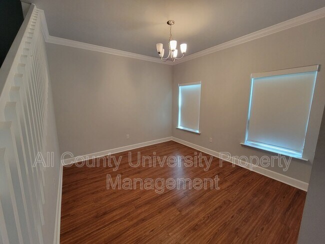 Foto del edificio - 5104 NW 21st Dr