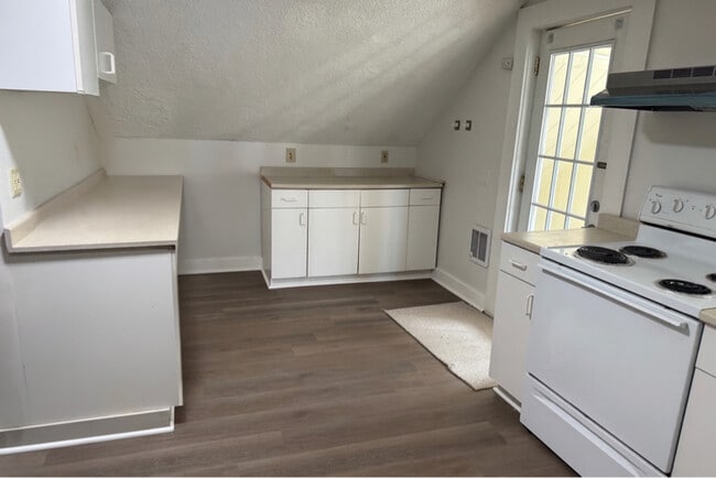 Photo - 81 Summit Ave Townhome