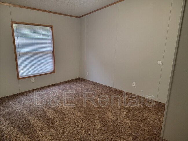 Foto del edificio - 1612 E Hwy 25 70