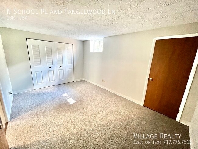 Building Photo - 337 N School Pl