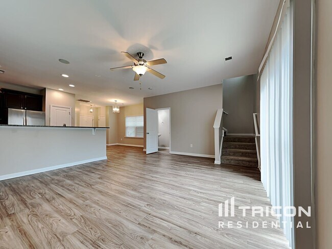 Building Photo - 423 Lanyard Lane Chapin SC