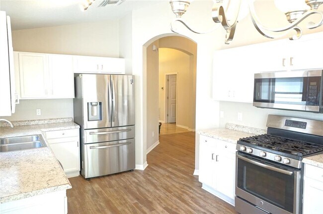 Building Photo - 10120 Somersby Dr