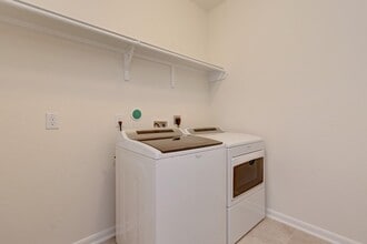 Building Photo - 28519 Willow Orchard Ln