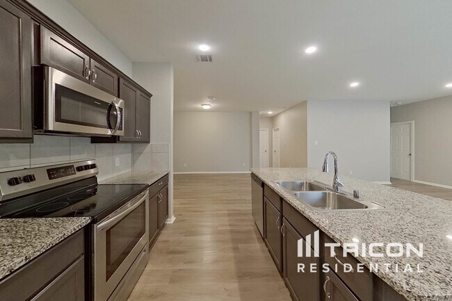 Foto del edificio - 223 Woodland St