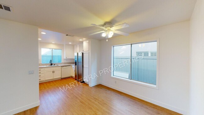 Foto del edificio - Beautiful 3 Bedroom Home