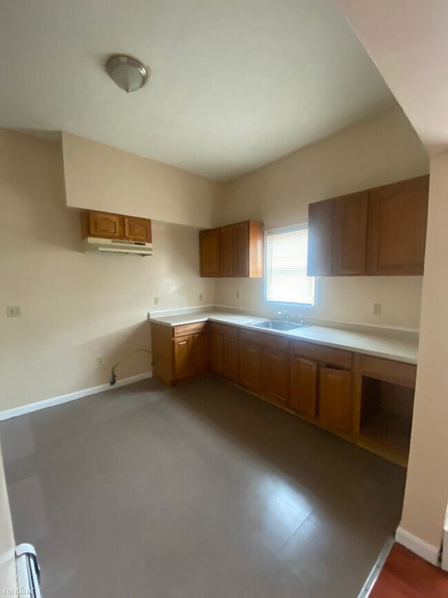 Foto del edificio - 376 Brooks St
