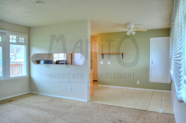 Foto del edificio - 4017 E Grace Ave