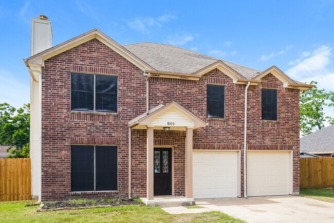 Building Photo - 801 Wisdom Dr