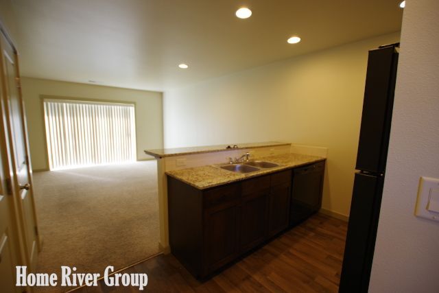 Building Photo - BRAND NEW TOWNHOMES! COMING THIS SUMMER!