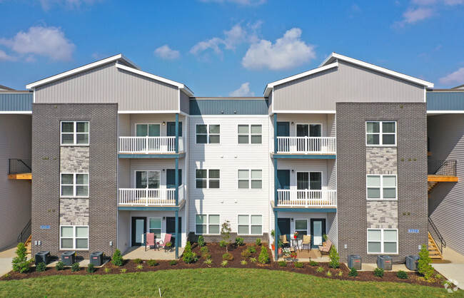 Foto del edificio - Covington by the Lake