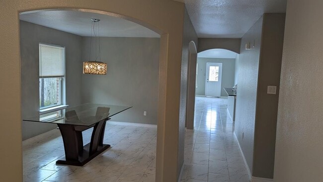 Building Photo - 3207 Aldridge Dr