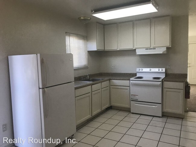 Foto del edificio - 3223 Warwick Ct