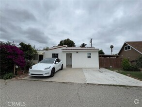 Building Photo - 18448 Farjardo St