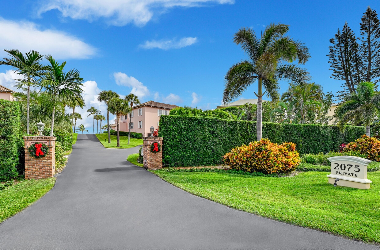 2075 S Ocean Blvd Unit 3B, Delray Beach, FL 33483 Condo for Rent in