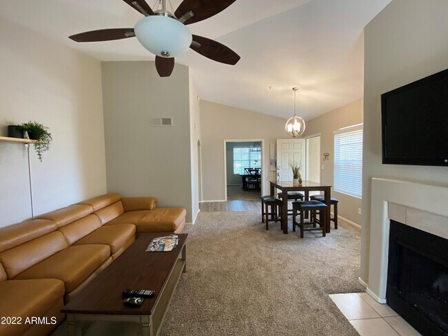 Building Photo - 6885 E Cochise Rd
