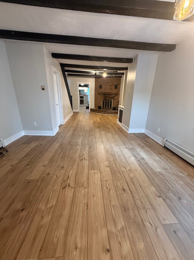 Foto del edificio - 125 E 5th Ave