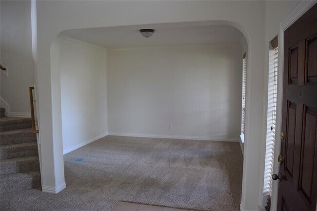Building Photo - 3111 Hereford Cir