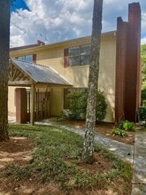 Building Photo - 701 Tracewood Dr