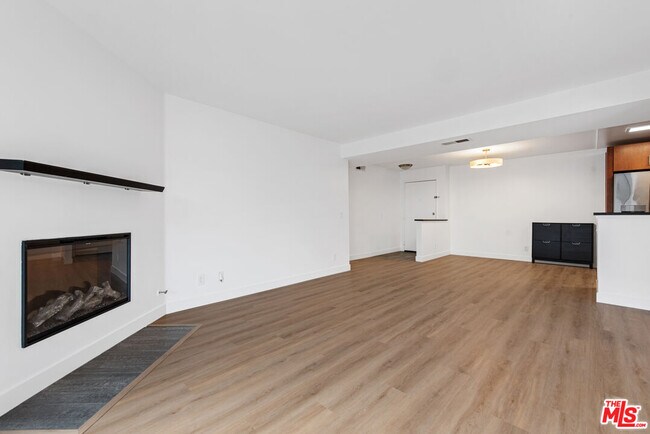 Building Photo - 8300 Manitoba St