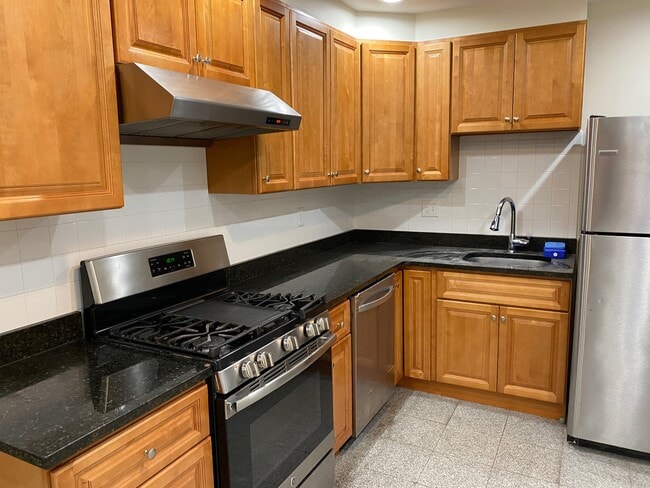 Building Photo - 179 Northampton St