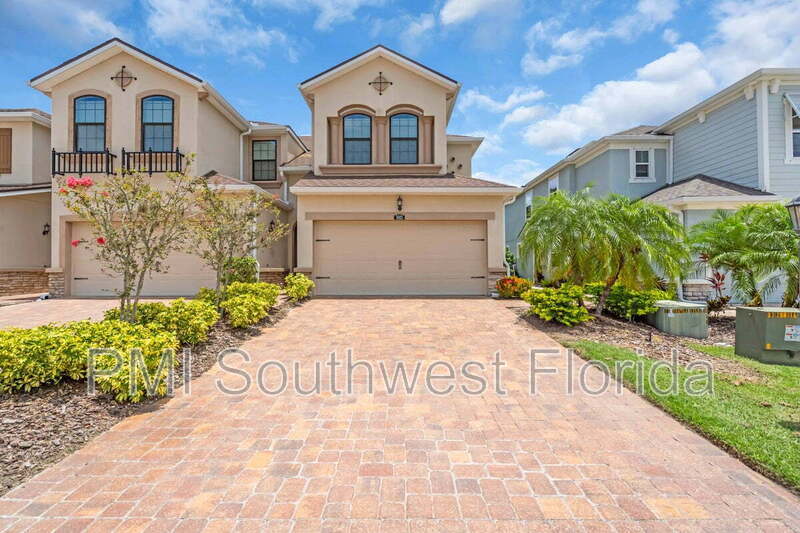 Primary Photo - 5025 Skyview Ln