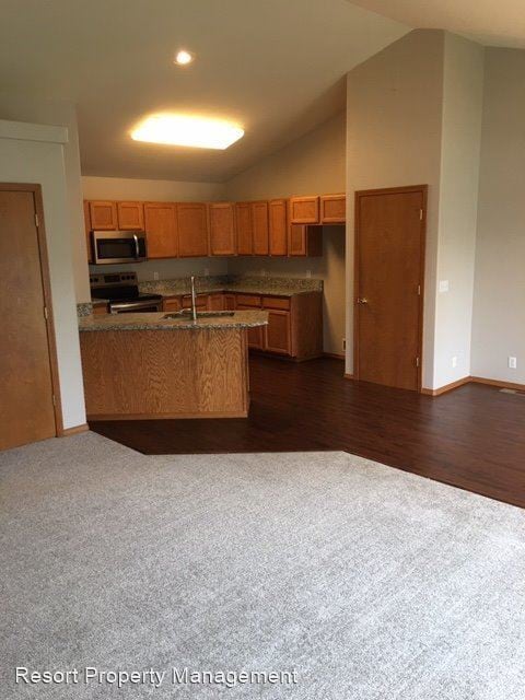 Building Photo - 3 br, 2 bath House - 8201 N Ainsworth Dr
