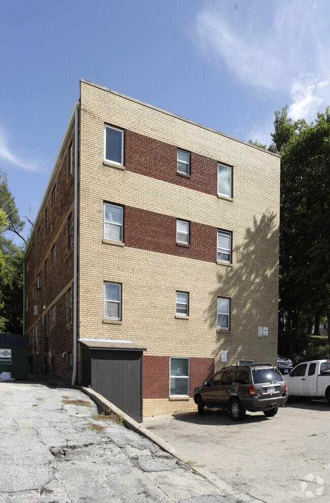Building Photo - 569 S 28th St