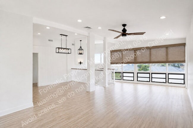 Building Photo - 3018 Alencastre Pl