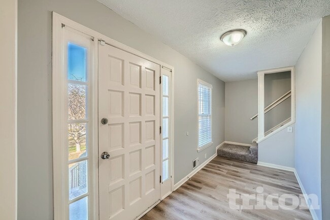 Building Photo - 135 Clearbrook Way