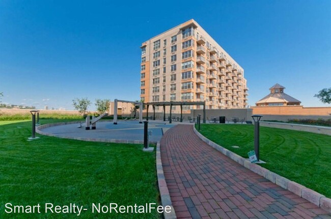 Foto del edificio - 1410 Hudson St