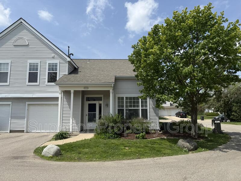 Primary Photo - 2841 Holborn Cir