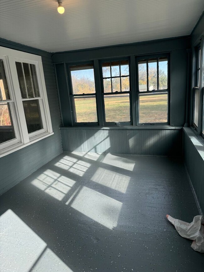 Foto del edificio - 3 BR, 1 BA off Fontenelle Blvd
