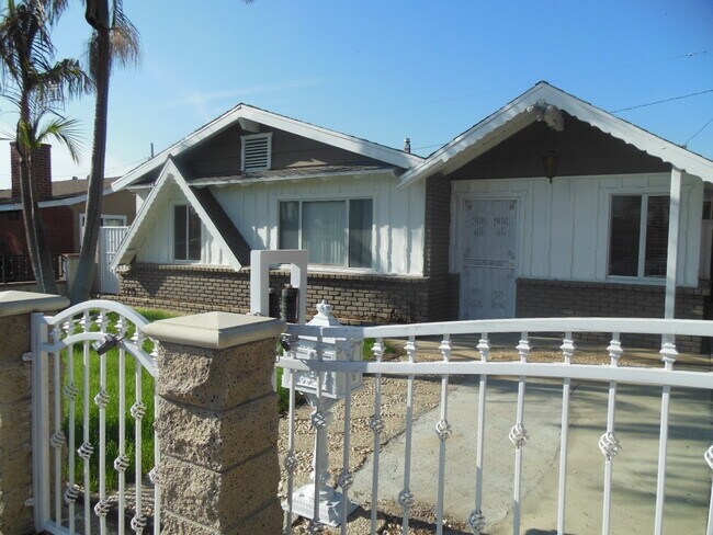 Building Photo - 11719 Newgate Ave