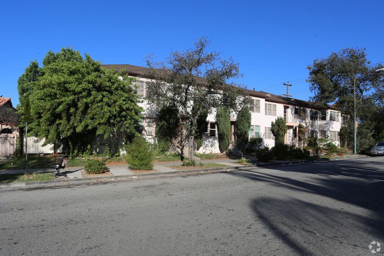 Building Photo - 801 Mariposa St