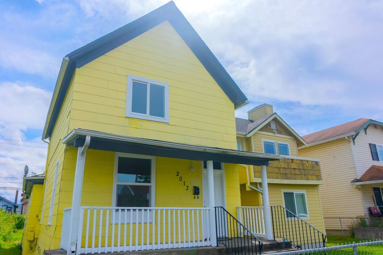 3bd /2bath House in 2100 House Rental in WA