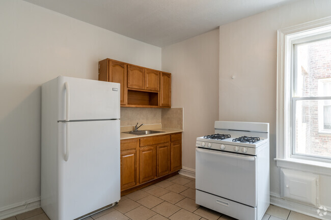 1HAB, 1BA - 350 ft² - 60 North Arlington Avenue