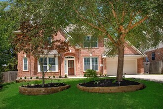 Building Photo - 79 E French Oaks Cir