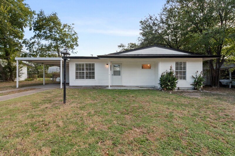 Foto principal - 3003 Williams Dr