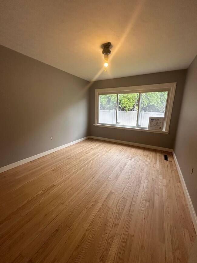 Foto del edificio - 257 June St