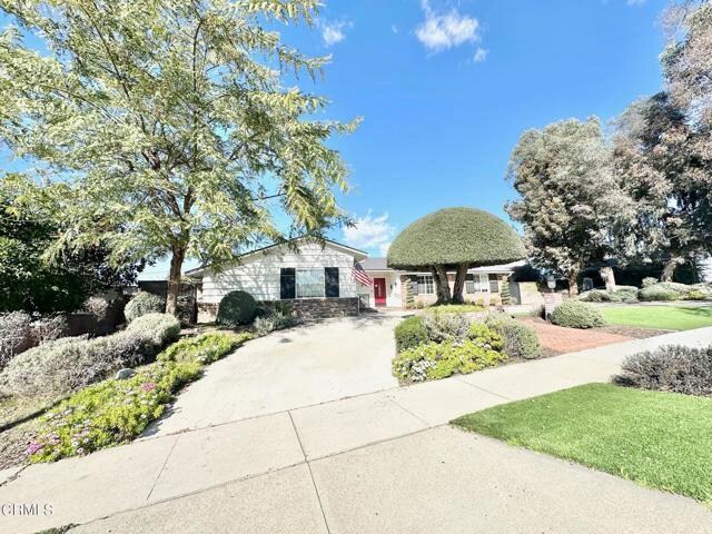 Building Photo - 1115 W Briarcroft Rd