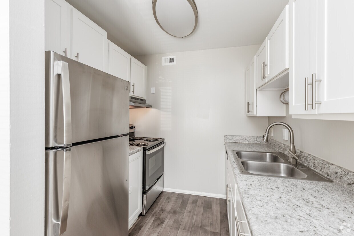 Foto principal - Colonial Pines