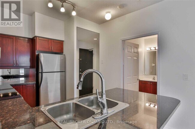 Building Photo - 388-2388 Prince of Wales Dr